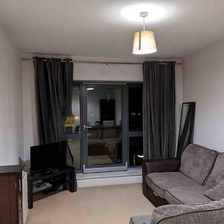 Beautiful 2 Bed Apt In Grand Canal Dublin Bagian luar foto