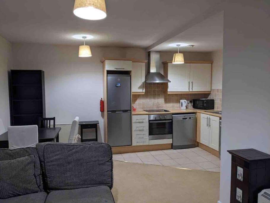 Beautiful 2 Bed Apt In Grand Canal Dublin Bagian luar foto