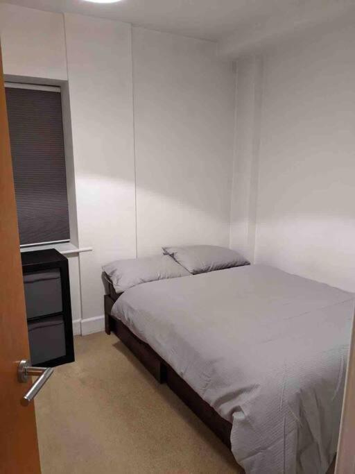 Beautiful 2 Bed Apt In Grand Canal Dublin Bagian luar foto