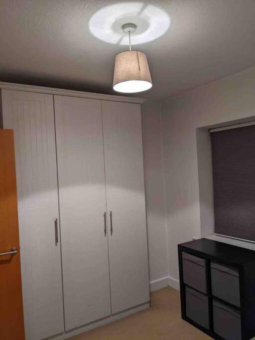 Beautiful 2 Bed Apt In Grand Canal Dublin Bagian luar foto