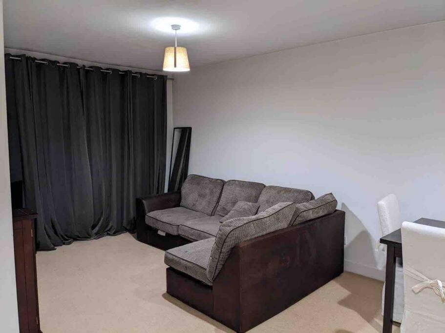 Beautiful 2 Bed Apt In Grand Canal Dublin Bagian luar foto